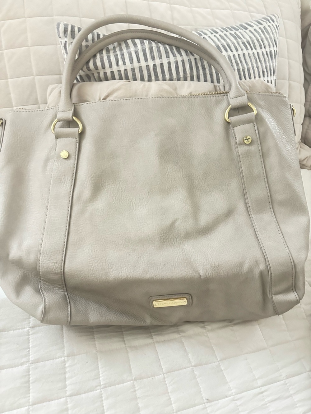 Steve Madden Light Gray Leather Tote with Gold Hardware